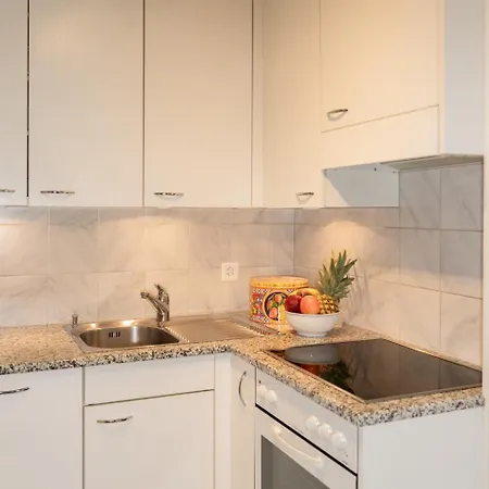 Edelweiss Apartamento Arosa